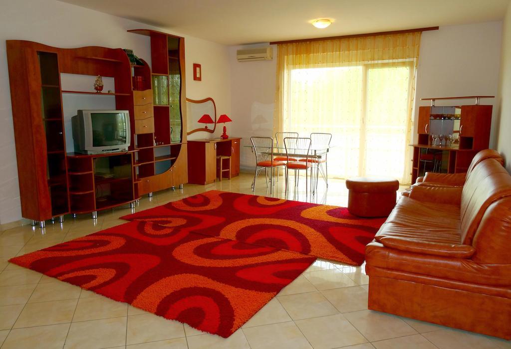 Club Onix Apartments Neptun Room photo