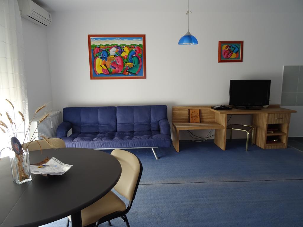 Club Onix Apartments Neptun Exterior photo