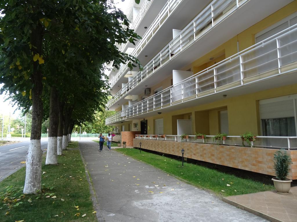 Club Onix Apartments Neptun Exterior photo